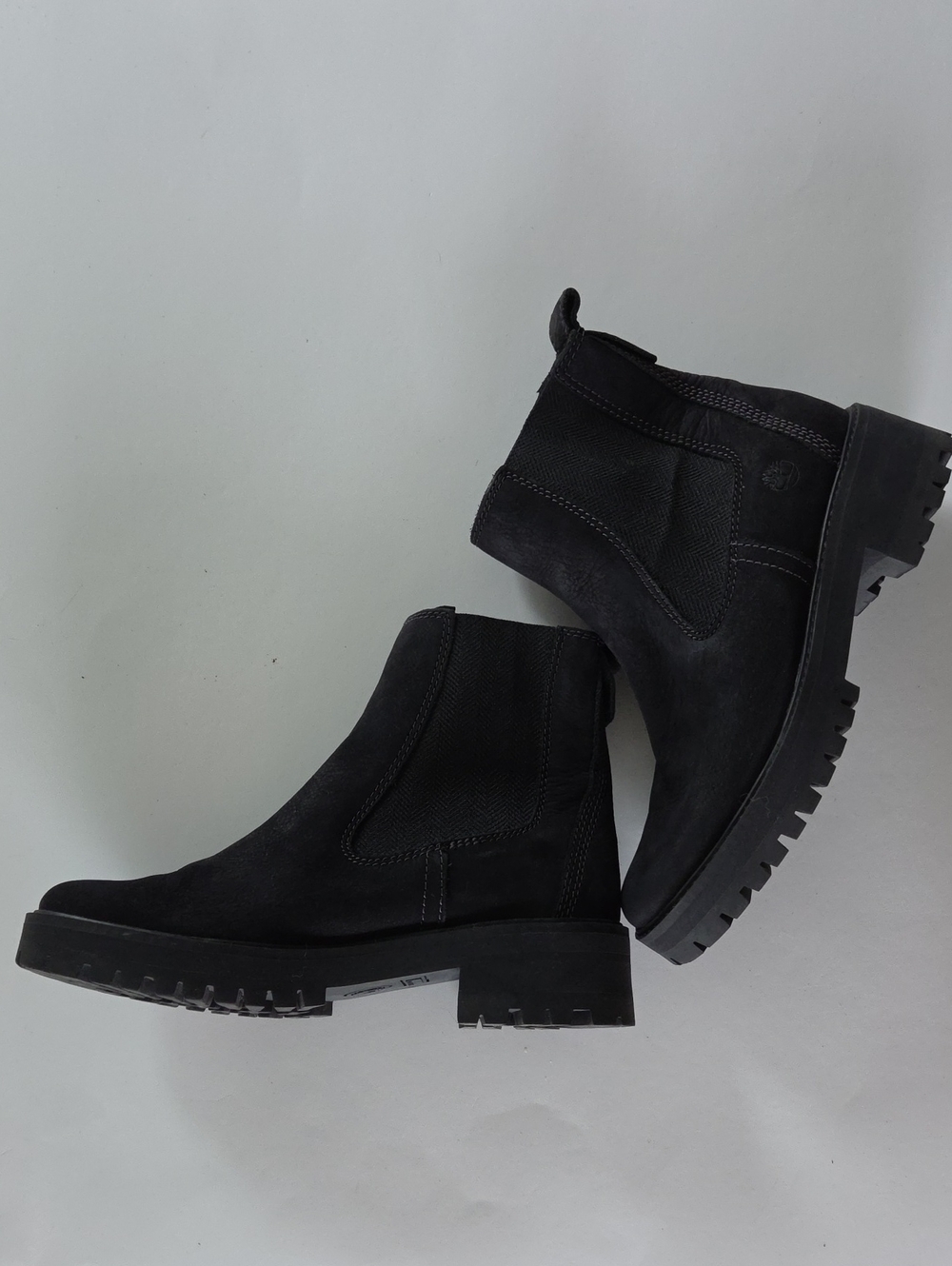 TIMBERLAND Courmayeur Valley Chelsea Black Nubuck Lug Boots 8.5 Streetwear